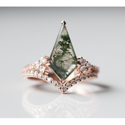 Aaliyah Kite Moss Agate and Diamond Ring Set
