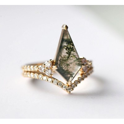 Aaliyah Kite Moss Agate and Diamond Ring Set
