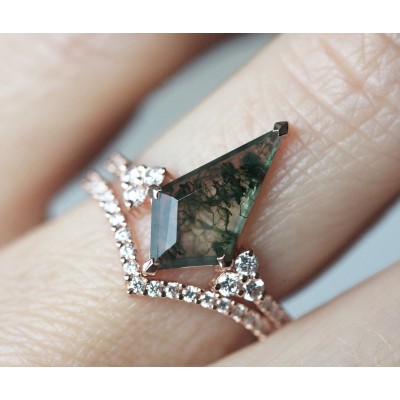 Aaliyah Kite Moss Agate and Diamond Ring Set
