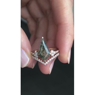 Aaliyah Kite Moss Agate and Diamond Ring Set
