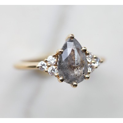 Adelaide Pear Salt & Pepper Ring
