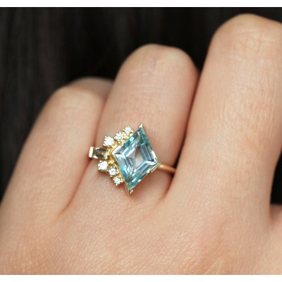 Axelle Peach Sapphire Diamond Ring
