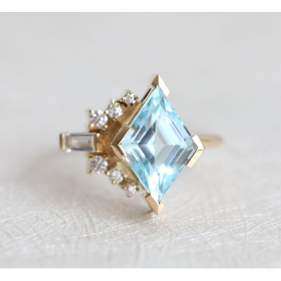 Axelle Peach Sapphire Diamond Ring
