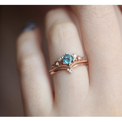 Bella Engagement Ring Set: Round Teal Sapphire & Diamonds
