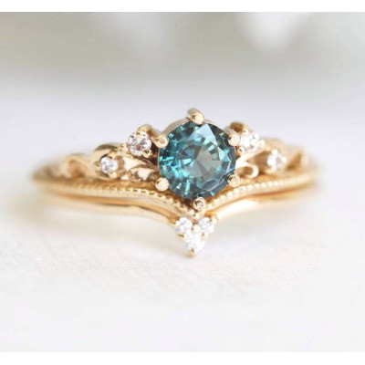 Bella Engagement Ring Set: Round Teal Sapphire & Diamonds
