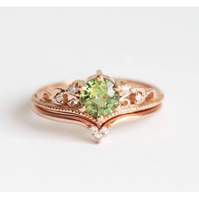 Bella Green Sapphire Diamond Ring
