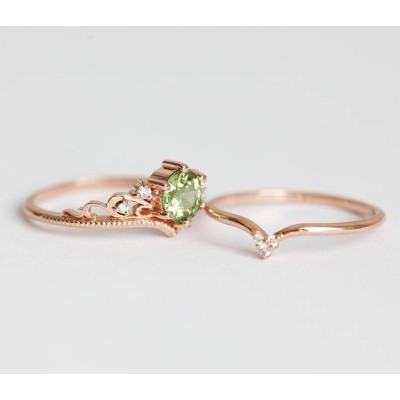 Bella Green Sapphire Diamond Ring
