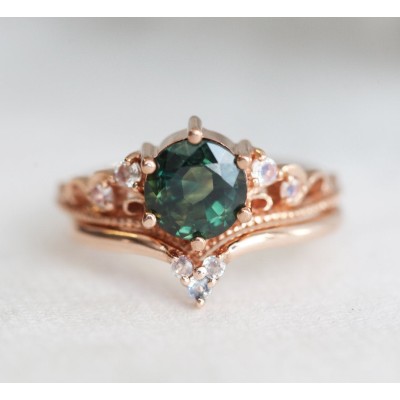Bella Vintage Green Sapphire Ring
