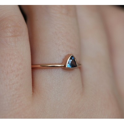 Channing Teal Sapphire Solitaire Ring Set
