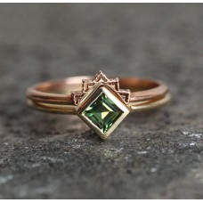 Frida Green Sapphire Ring