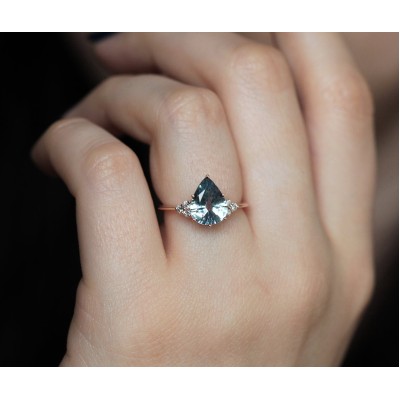 Jeanie Ceylon Sapphire Diamond Ring
