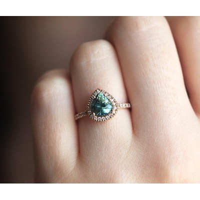 Leen Teal Green Sapphire Diamond Ring
