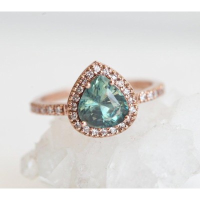 Leen Teal Green Sapphire Diamond Ring
