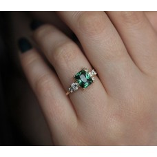 Serafina Green Sapphire Diamond Ring