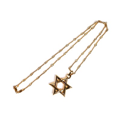 22K GOLD STAR OF DAVID PENDANT